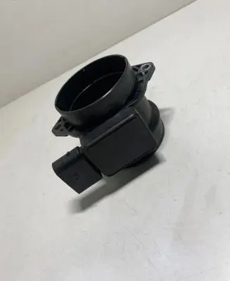 Volvo S40, V40 Mass air flow meter 30611533 61185142 5WK9624