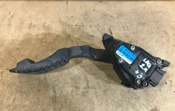 Renault Laguna II Accelerator throttle pedal 6PV00811901 8200003392