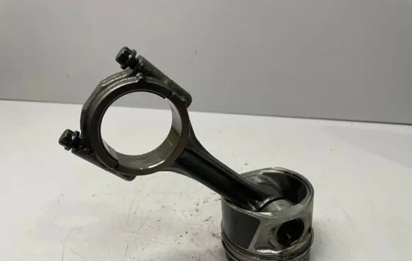 Audi A6 C7 Piston with connecting rod 04LA