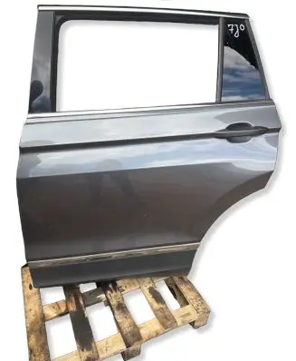 Volkswagen Tiguan Allspace Rear door 