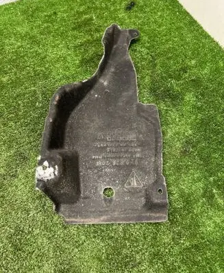 Porsche Cayenne (9Y0 9Y3) Engine splash shield/under tray 9y0825208