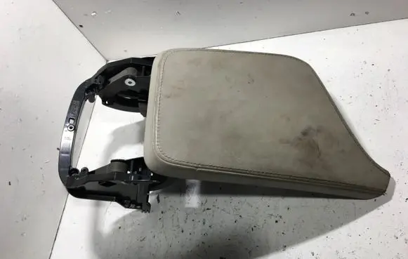 Volvo S90, V90 Armrest 31420995