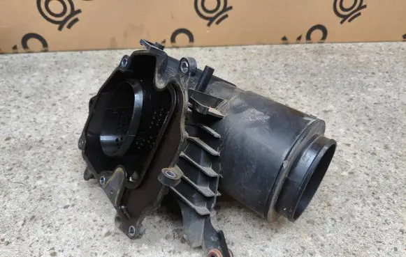 Volvo XC90 Other engine bay part 32222130