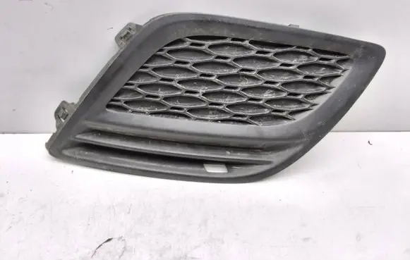 Volvo XC60 Front bumper lower grill 31290657