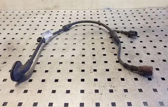 Audi A4 S4 B8 8K Rear ABS sensor wiring 