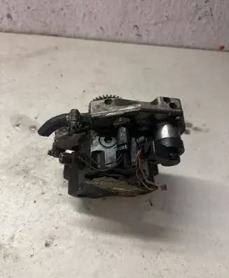 Mercedes-Benz C AMG W204 Fuel injection high pressure pump A6420700501 03176 0445010145