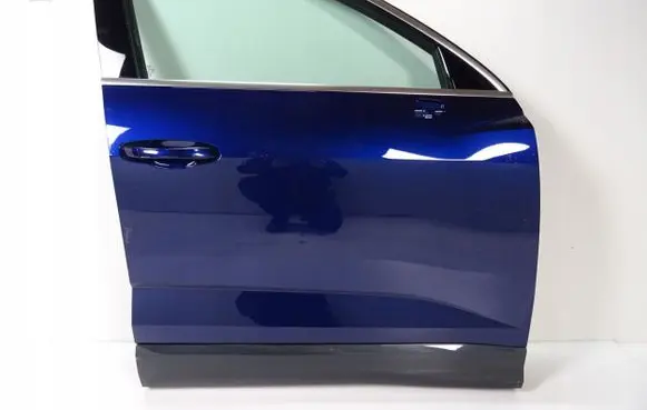 Audi Q3 F3 Front door