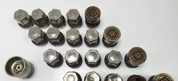 Land Rover Freelander 2 - LR2 Nuts/bolts L359