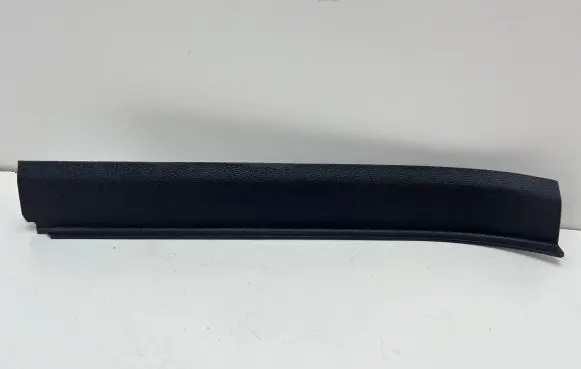 Foot area side trim