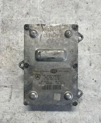 Mercedes-Benz E W211 Headlight ballast module Xenon A0028202426