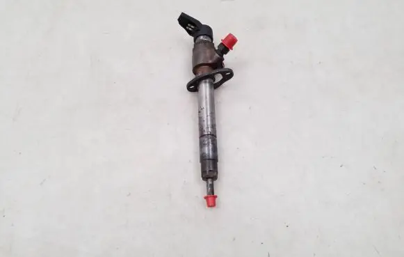 Jaguar XF X250 Fuel injector 5U3Q9K546AA