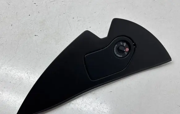 Renault Kadjar Dashboard side end trim 689204333R