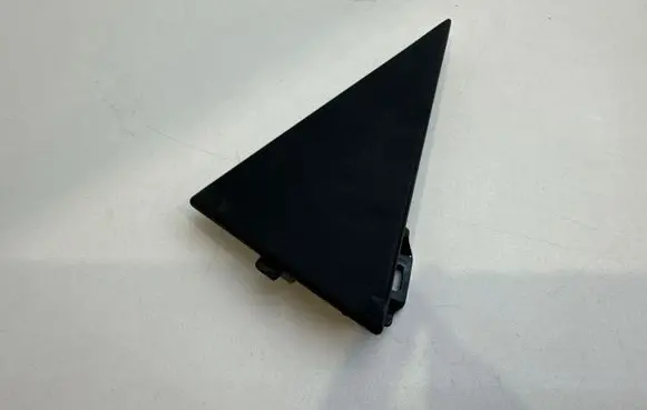 Seat Arona Rear door glass trim molding 6F0839638