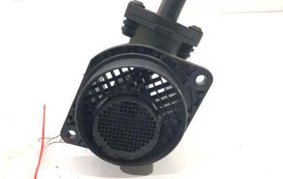 Volkswagen Golf IV Mass air flow meter 0281002531