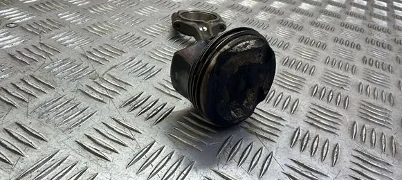 Citroen C3 Piston with connecting rod GBD
