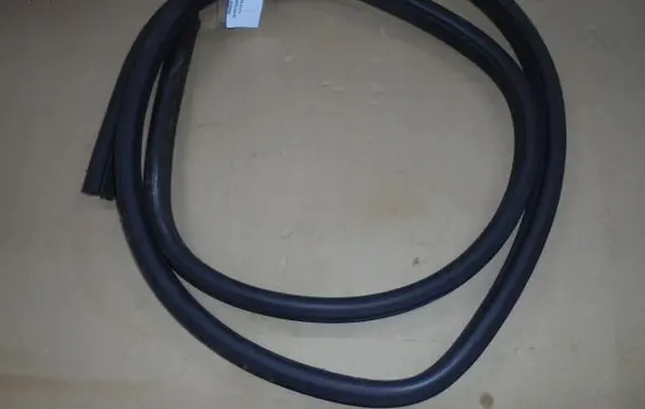 Maserati GranSport Sliding door rubber seal 