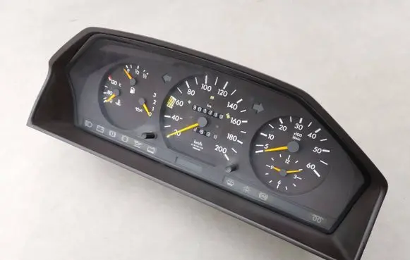 Mercedes-Benz E W124 Speedometer (instrument cluster) 1245435321