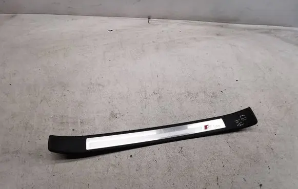 Audi A4 S4 B7 8E 8H Front sill trim cover 8e0853373a