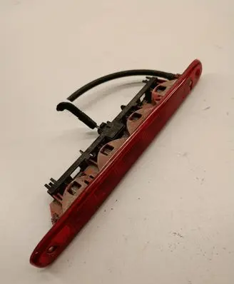 Toyota Aygo AB10 Third/center stoplight E204017
