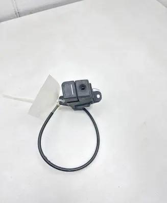 Mercedes-Benz S W220 Glove box opening button 