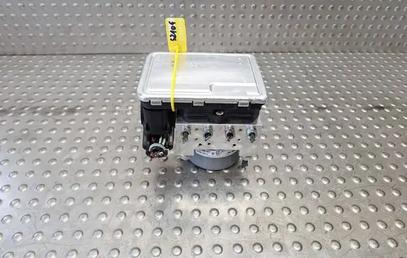 Mitsubishi Outlander ABS Pump 4670B747 06.2109-2308.3