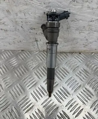 Nissan X-Trail T32 Fuel injector 044587600P 0445110728