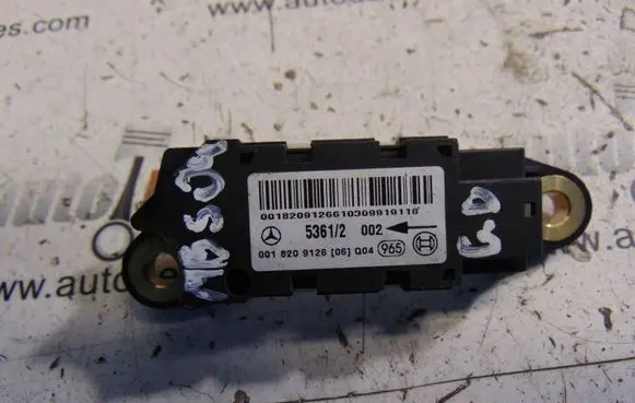 Mercedes-Benz S W220 Airbag deployment crash/impact sensor A0018209126
