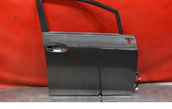 Toyota Verso-S Front door 