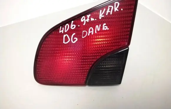 Peugeot 406 Tailgate rear/tail lights E95108