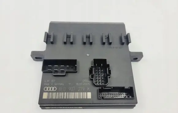 Audi A4 S4 B7 8E 8H Comfort/convenience module 8E0907279K