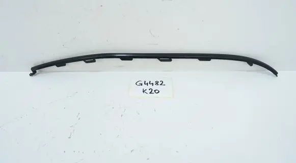 Hyundai i30 Front bumper splitter molding 86585S0000
