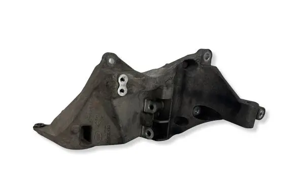 Land Rover Range Rover Sport L494 Generator/alternator bracket CPLA10239AB