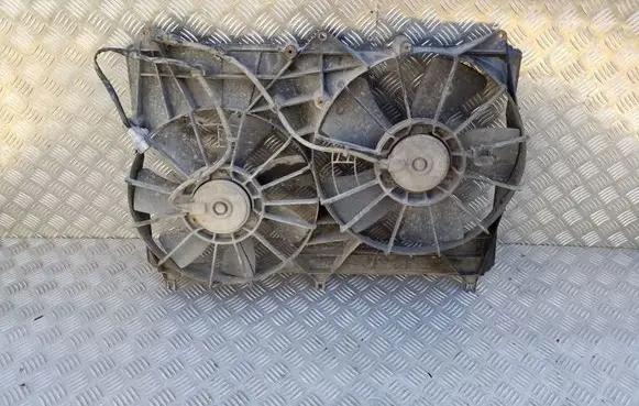 Suzuki Grand Vitara II Radiator cooling fan shroud 