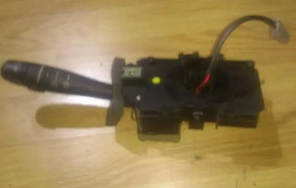 Renault Laguna I Wiper control stalk 7700832541