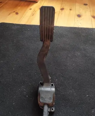 Citroen C4 I Accelerator throttle pedal 0280755041 9680565880 A02896D01