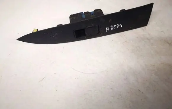 Toyota Avensis T270 Electric window control switch 8481005080 84810-05080
