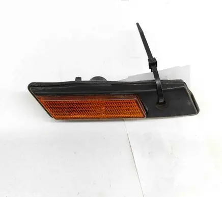 BMW 5 E34 Front fender indicator light 1378013 1378009