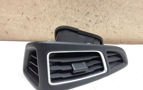 Ford Focus Dashboard side air vent grill/cover trim F1EBA018B08CE