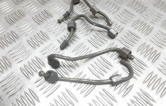 Opel Vectra C Fuel injector supply line/pipe 