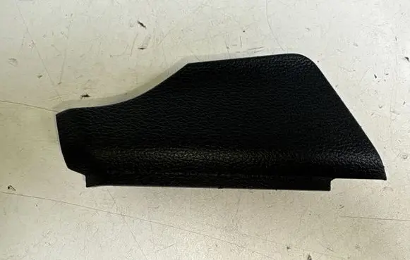 Ford Mustang VI Panel trim FR3B63044F47A