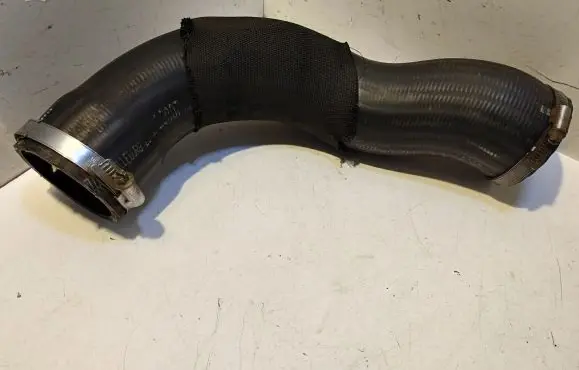 Volvo XC60 Intercooler hose/pipe
