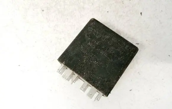 Volkswagen PASSAT B5 Other relay 4b0919471a 5kg00656804