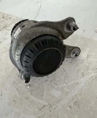 Mercedes-Benz E W213 Engine mount bracket A2132400500