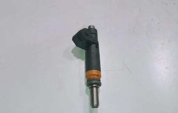 BMW 7 E65 E66 Fuel injector 7506924 2051B11983