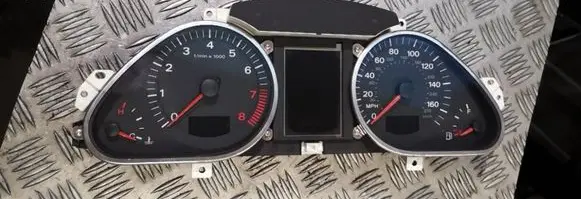 Audi A6 S6 C6 4F Speedometer (instrument cluster) 4f0920983