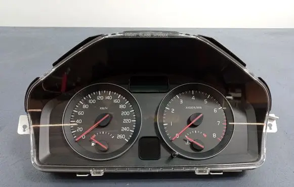 Volvo S40 Speedometer (instrument cluster) 31254775
