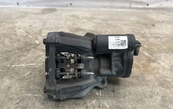 Alfa Romeo Stelvio Brake caliper pad carrier rear 50569050