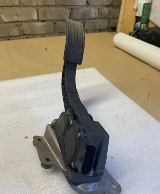 Hyundai Santa Fe Accelerator throttle pedal 3270526000 0281002446 283504877