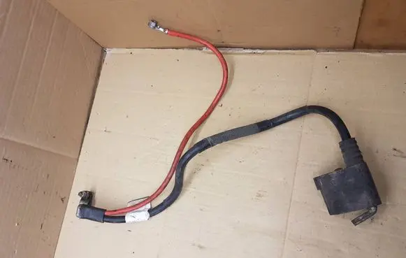 Audi A3 S3 A3 Sportback 8P Positive cable (battery)