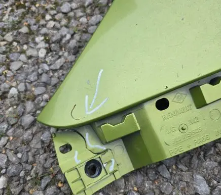 Renault Scenic I Fender 8200151935
